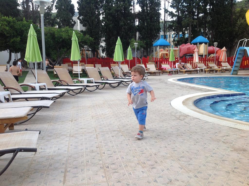 Kamares Apartments Εε Poros Town Ngoại thất bức ảnh